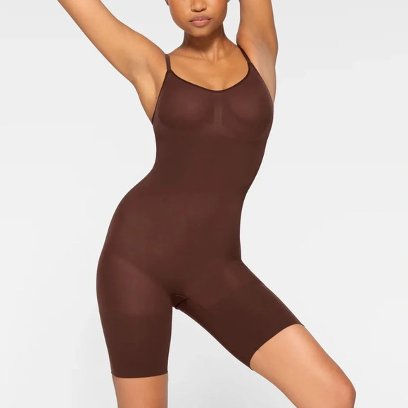 SKIMS, SEAMLESS SCULPT MID THIGH BODYSUIT NWOT Cocoa brown size XL - Picture 7 of 8
